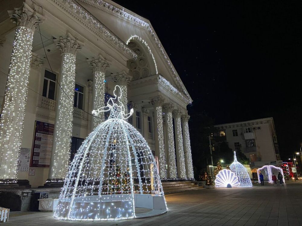 Световые фигуры «Бал»