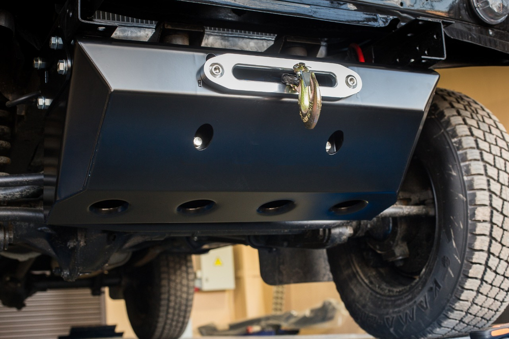 Площадка для скрытой установки лебёдки с защитой рулевых тяг УАЗ Хантер РИФ