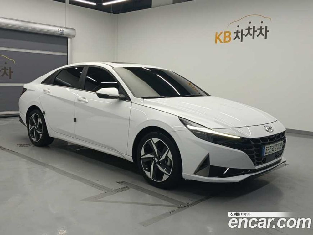 Hyundai Avante (CN7) 1.6 (03.2022)