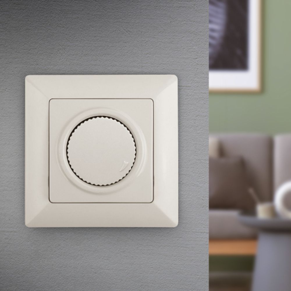 Светорегулятор Intro Solo 4-401-02 поворотный, 600Вт 230В, IP20, СУ, слоновая кость