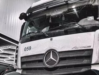 Установка Bi-Led модулей на Mercedes Benz Actros