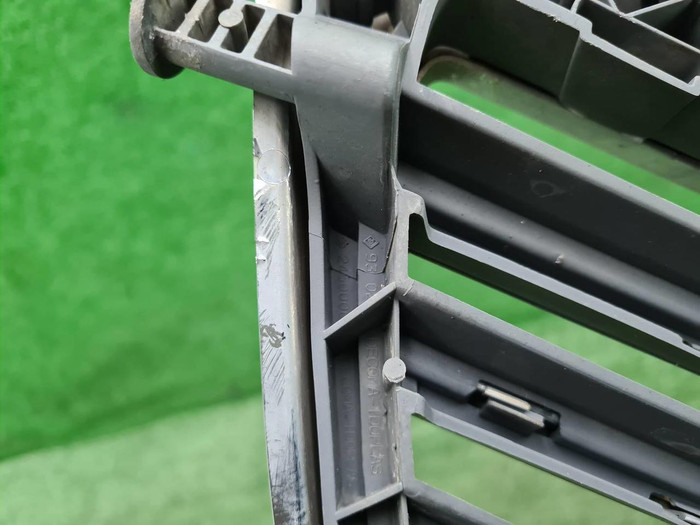 Решетка радиатора Mercedes C W204 (2006-2011)