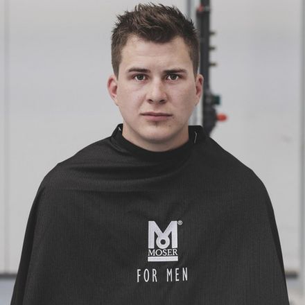 Пеньюар парикмахерский Moser Pinstripe Black (0092-0145)