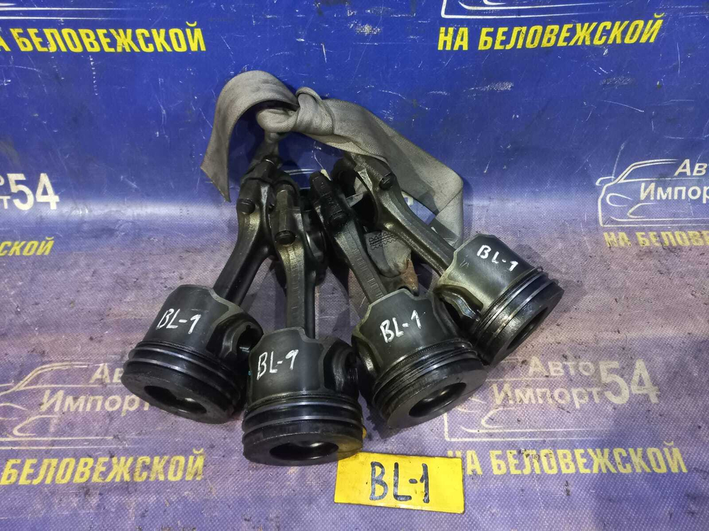 Поршень Kia SORENTO 2002-2009