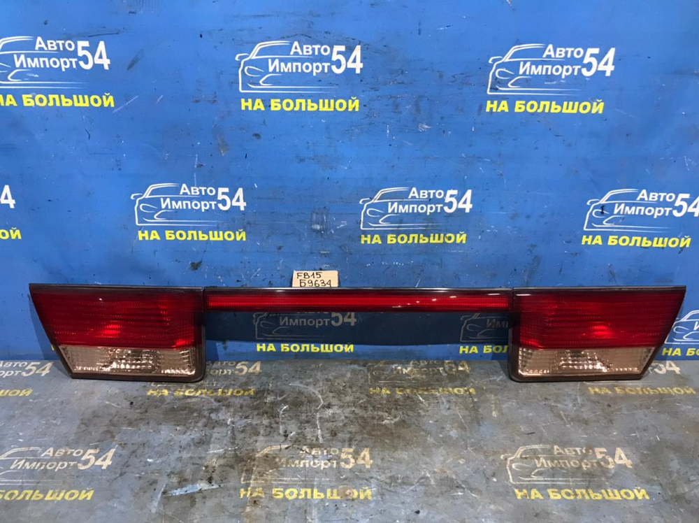 Вставка багажника правая NISSAN SUNNY 2002-2004