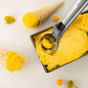 Ложка для мороженого Kamille KM 8859 (18,5х5 см) из нержавеющей стали с выталкивателем