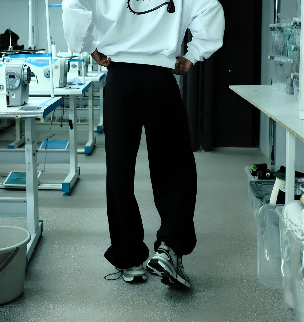 Брюки VNVA трикотажные черные