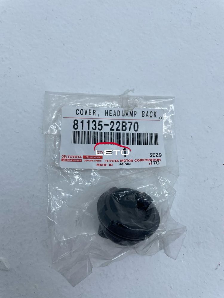 Крышка фары 81135-22B70 8113522B70