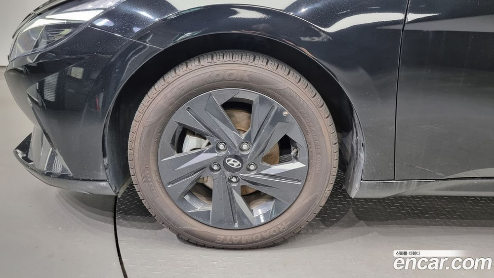 Hyundai Avante Hybrid (CN7) Smart (03.2021)
