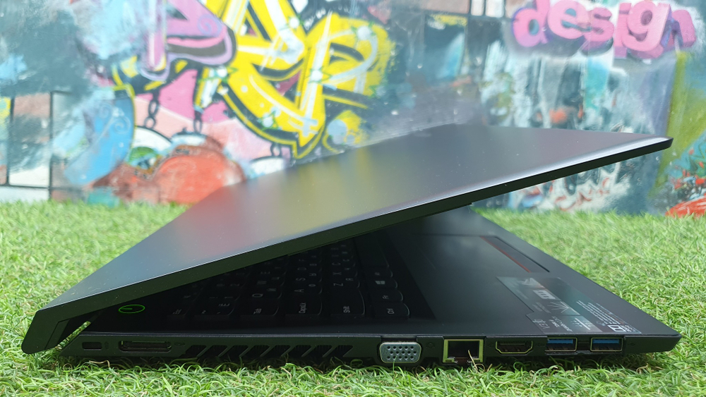 Ноутбук Lenovo i3-6/4 Gb/FHD/ V310-15ISK [80sy03rwrk]