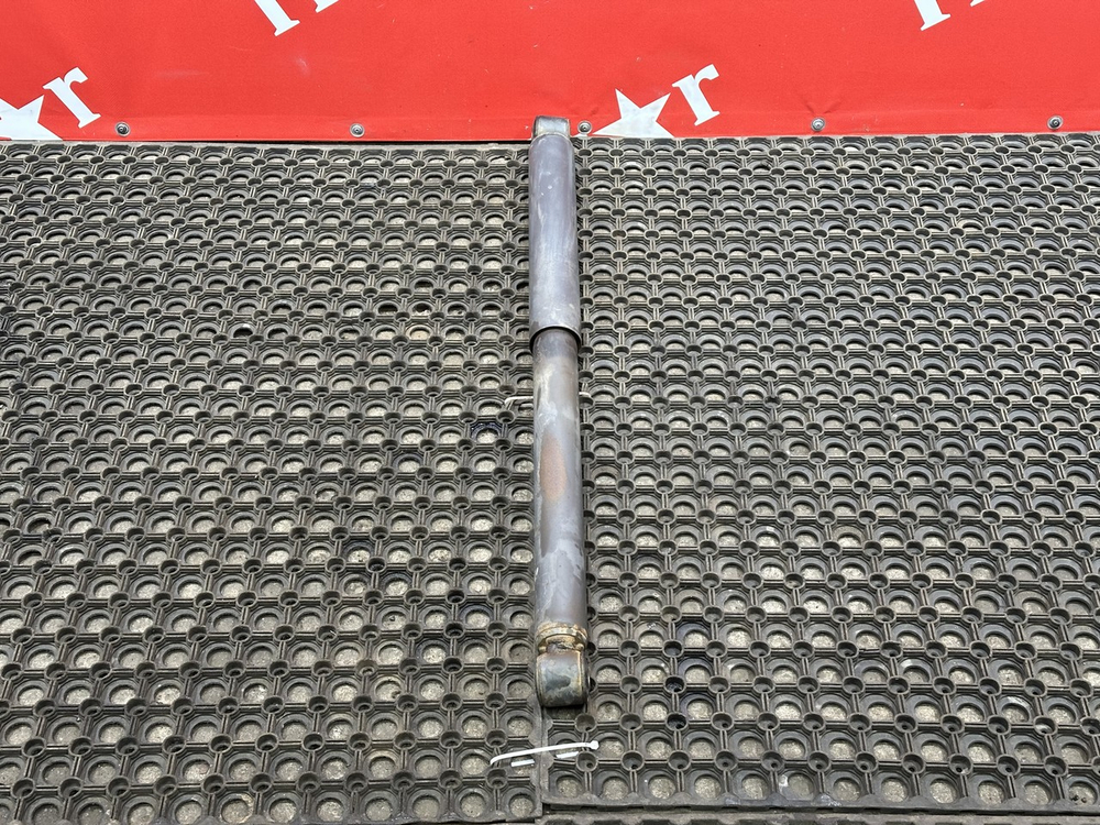 Амортизатор передний