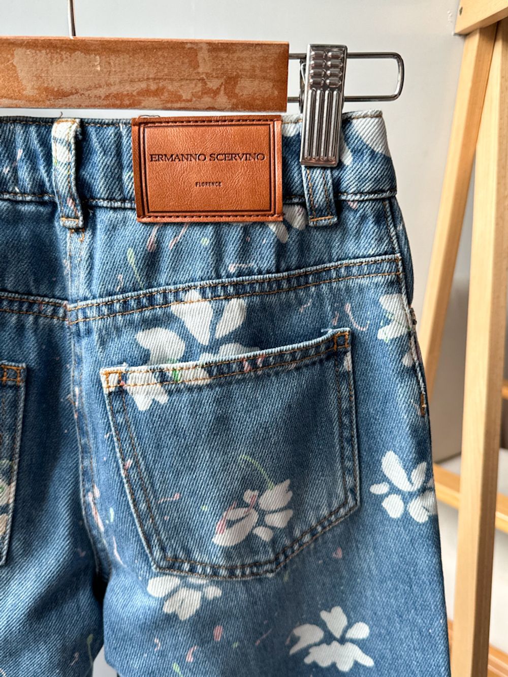 Джинсы Ermanno Scervino , 116