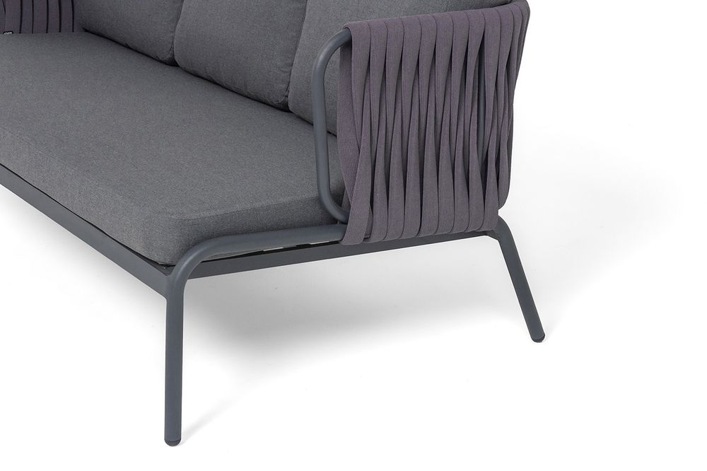 "Ронда" диван 3-местный плетеный из роупа, каркас алюминий темно-серый (RAL7024) муар, роуп серый 40 мм tex, ткань темно-серая 027