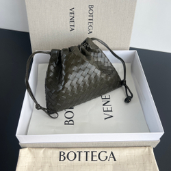 Bottega Veneta Medium Dustbag 32 cm