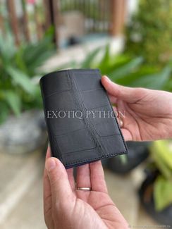 Обложка на паспорт из кожи крокодила AC-82