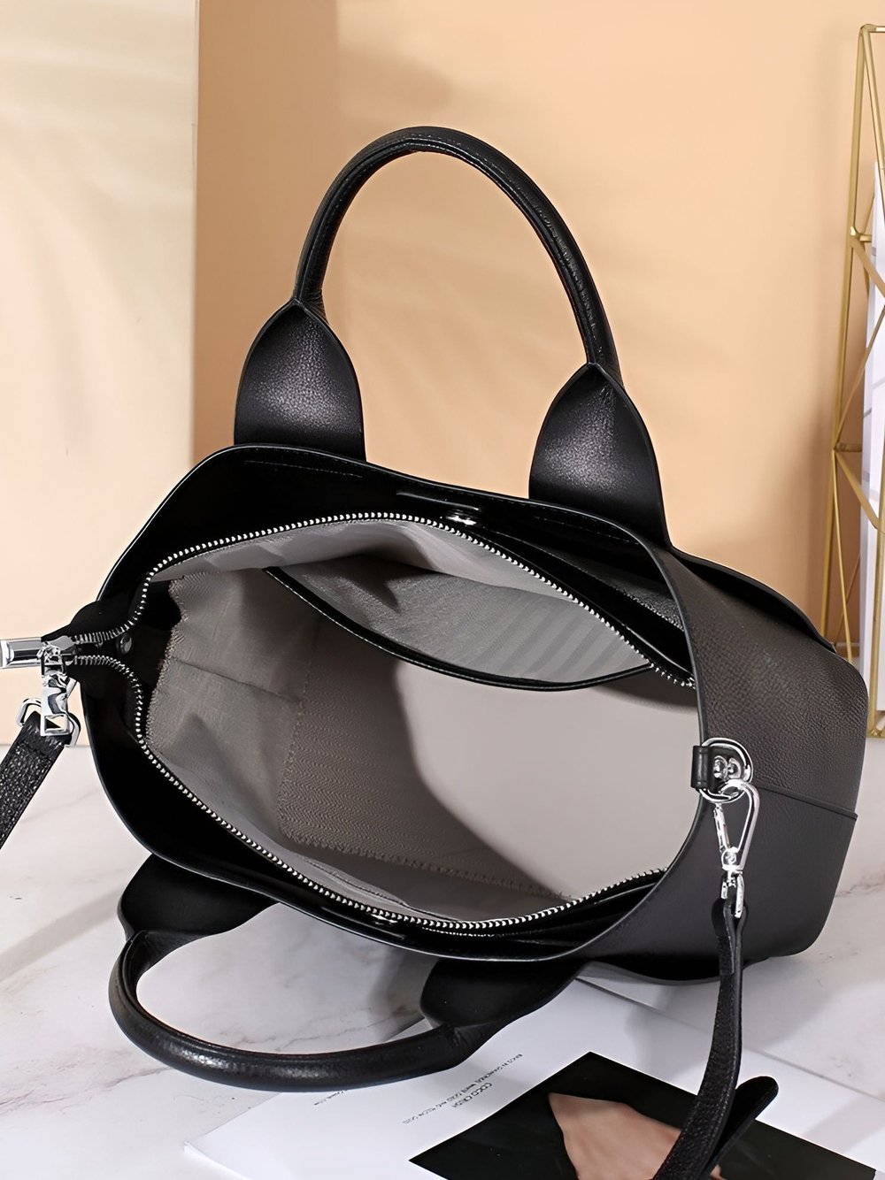 женская сумка на плечо из натуральной кожи