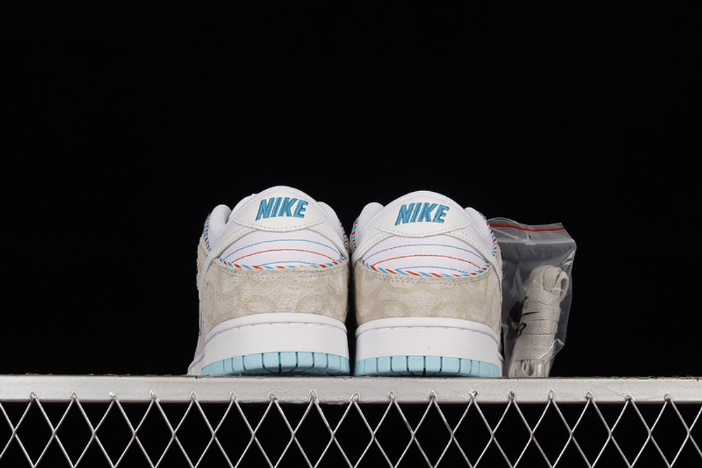 Nike Dunk Low SE Barber Shop Grey