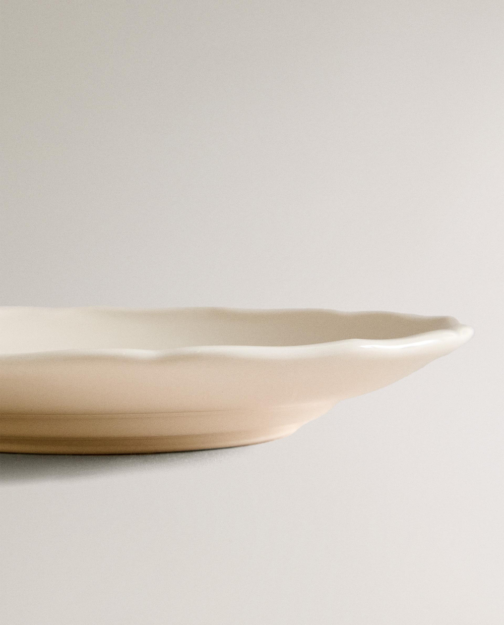 Zara Home тарелка из фаянса, цвет бежевый, 16 см