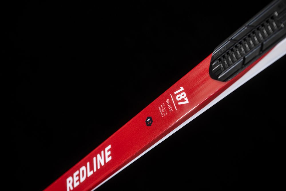 Профессиональные лыжи Madshus Redline Skate F2 (2025/2026) для конькового хода со структурой WorldCup