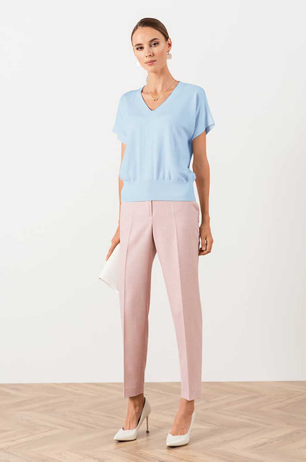 23006 Джемпер женский (голубой)