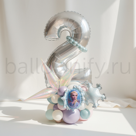 Стойка "Холодное сердце с цифрой"