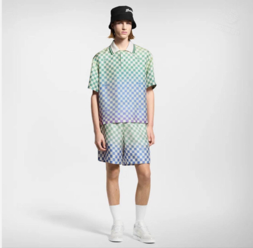 Летний костюм Louis Vuitton