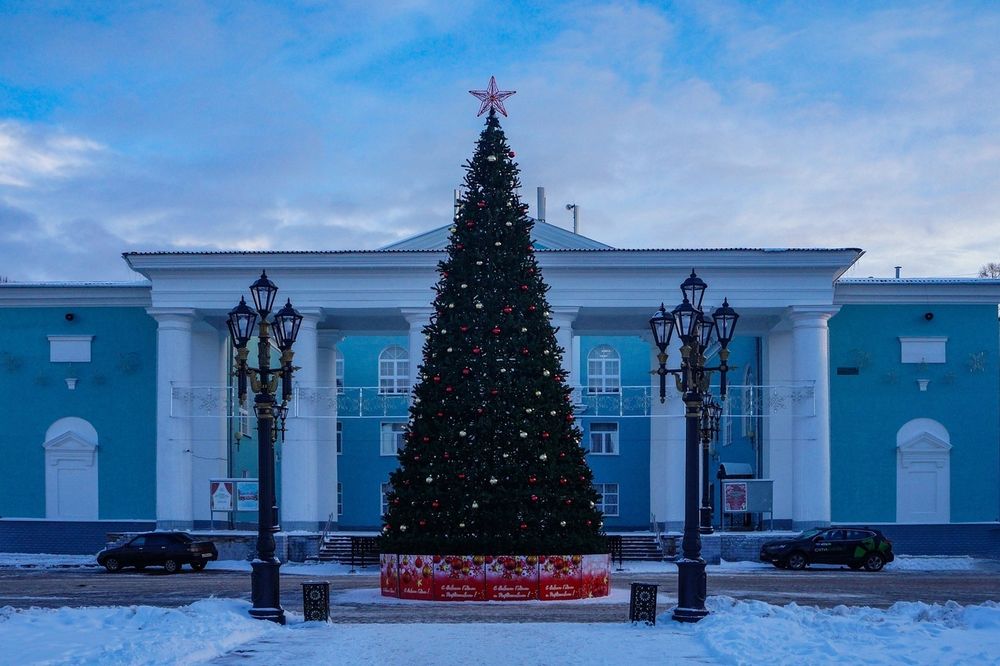 Уличная елка каркасная "Уральская" (пвх) 4 м