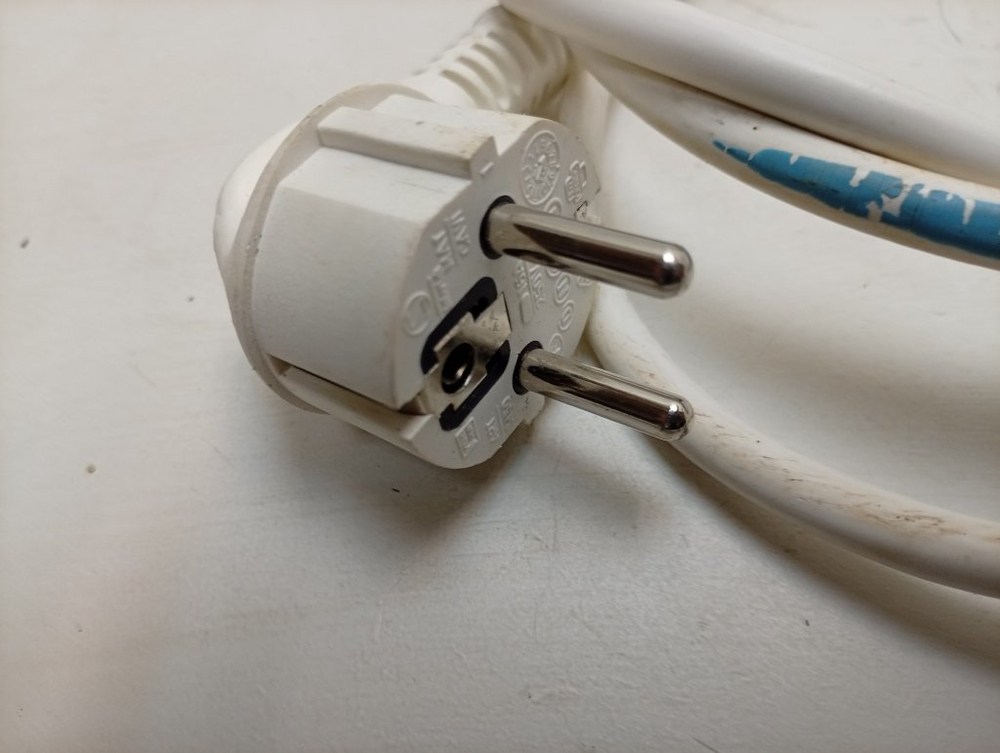 IWSE6125 кт72 Сетевой фильтр для стиральной машины Indesit 160023726.02 б/у