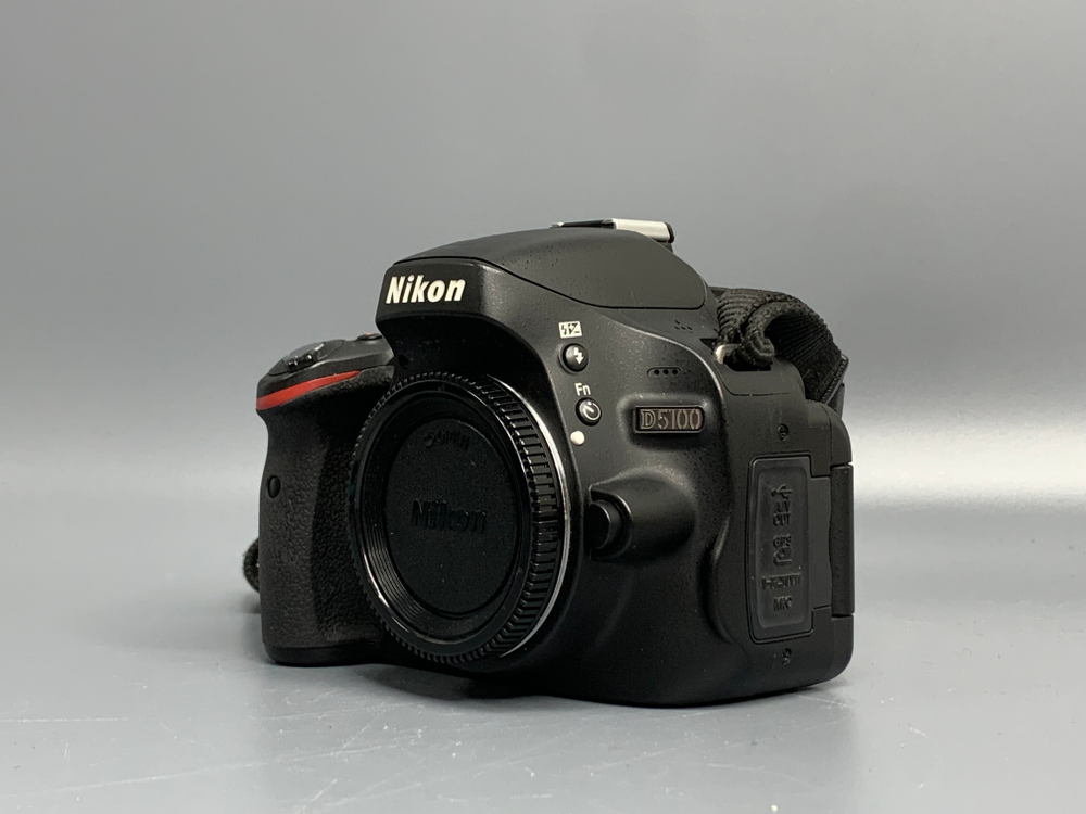 Nikon D5100 7500 кадров