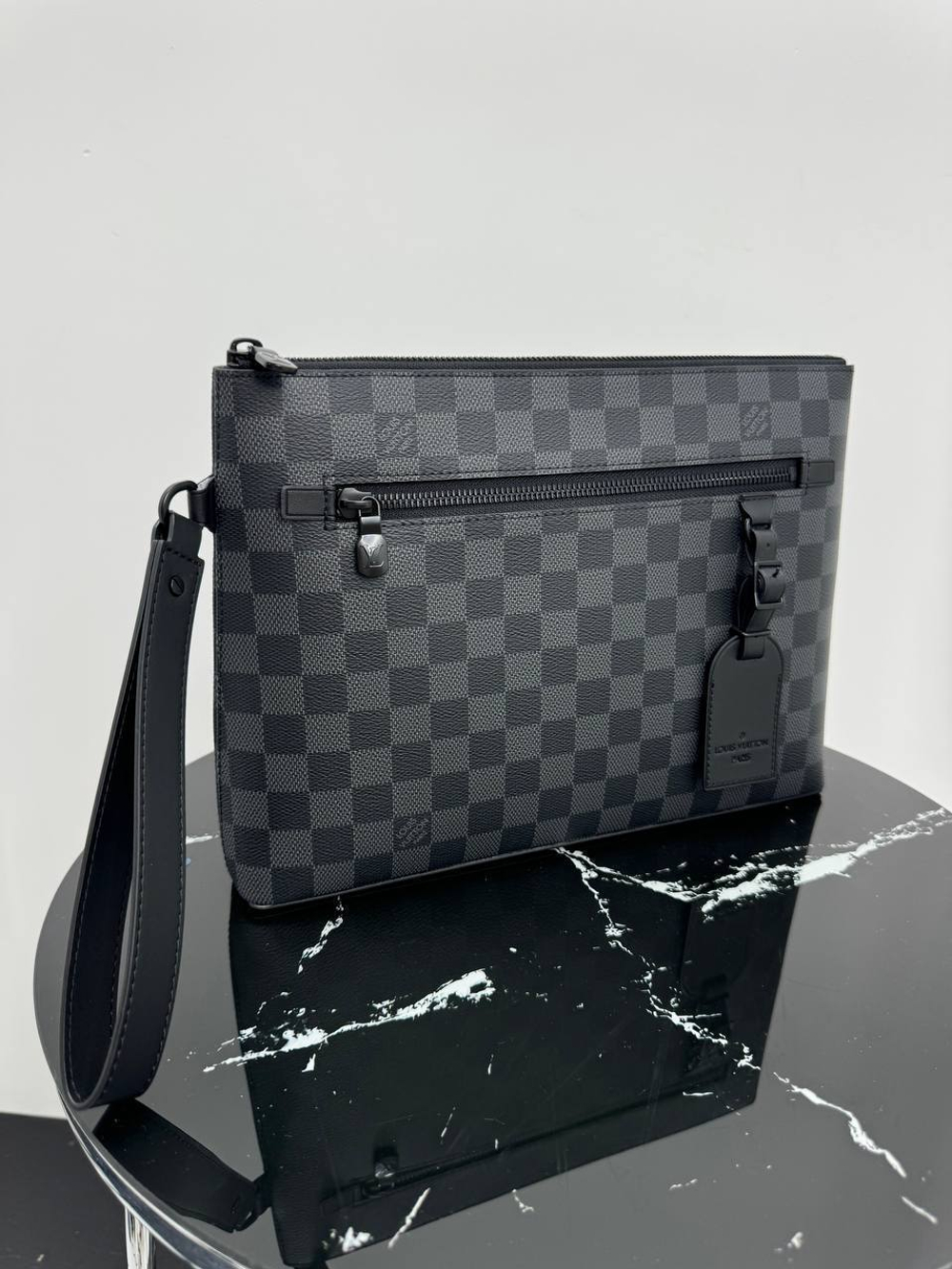 Папка Louis Vuitton