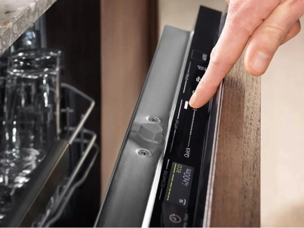 Встраиваемая посудомоечная машина Electrolux EES48400L