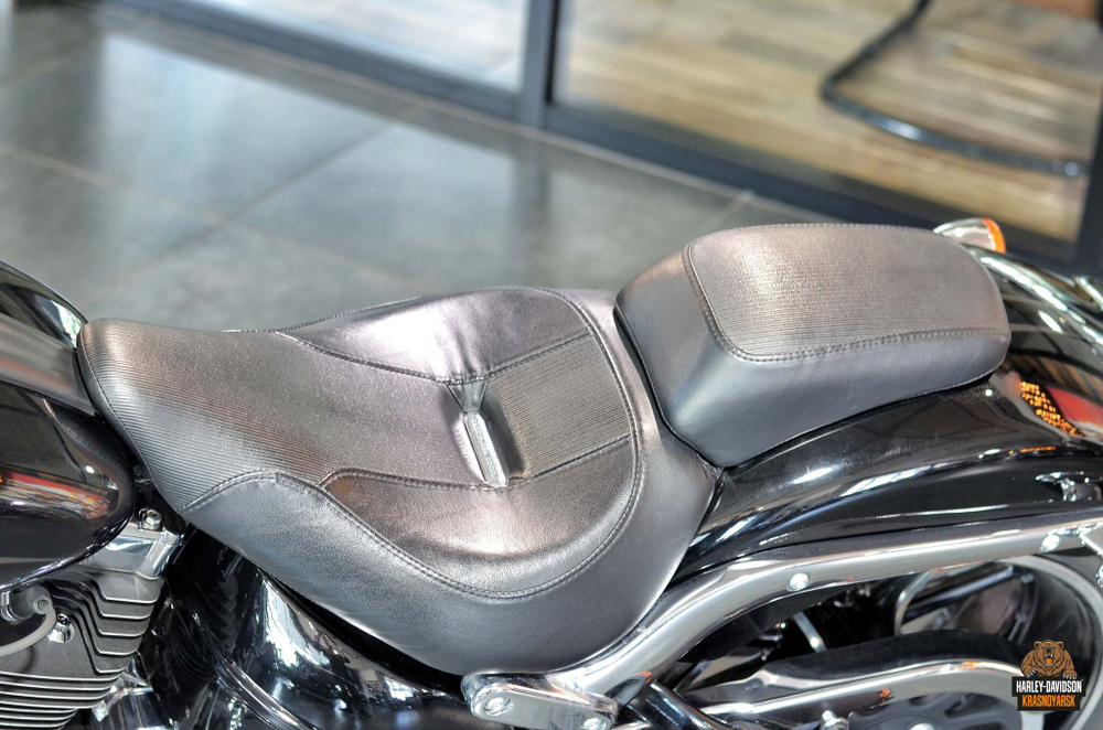 Harley-Davidson Softail Breakout MY15