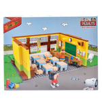 Констр. блочный Бан Бао "Школа пса Снупи" 596 эл. коробка 7501