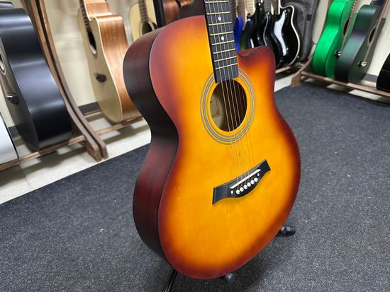 Комплект 12в1 акустическая гитара Belucci BC4020 SB