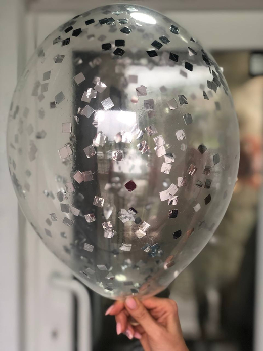 Воздушный шар с наполнением конфетти квадрат серебро ПАЛИТРА №4170