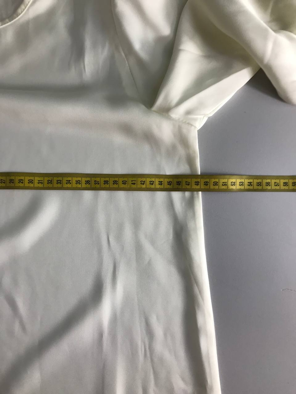 Блузка атласная, визуально на 46 размер