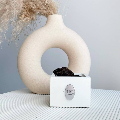 Диффузоры с вулканическими камнями в бетоне LIQ