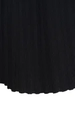 Трикотажное платье с открытой спиной