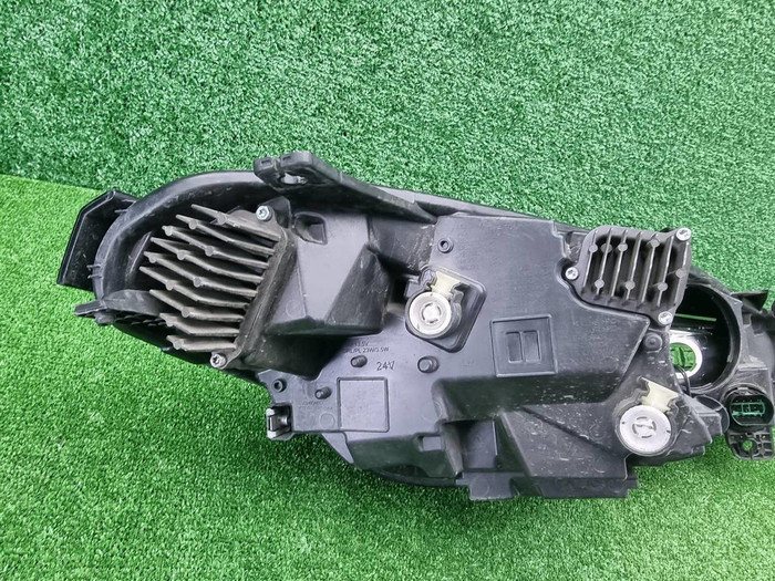 Фара левая Changan Lamore (2023-н.в.) LED