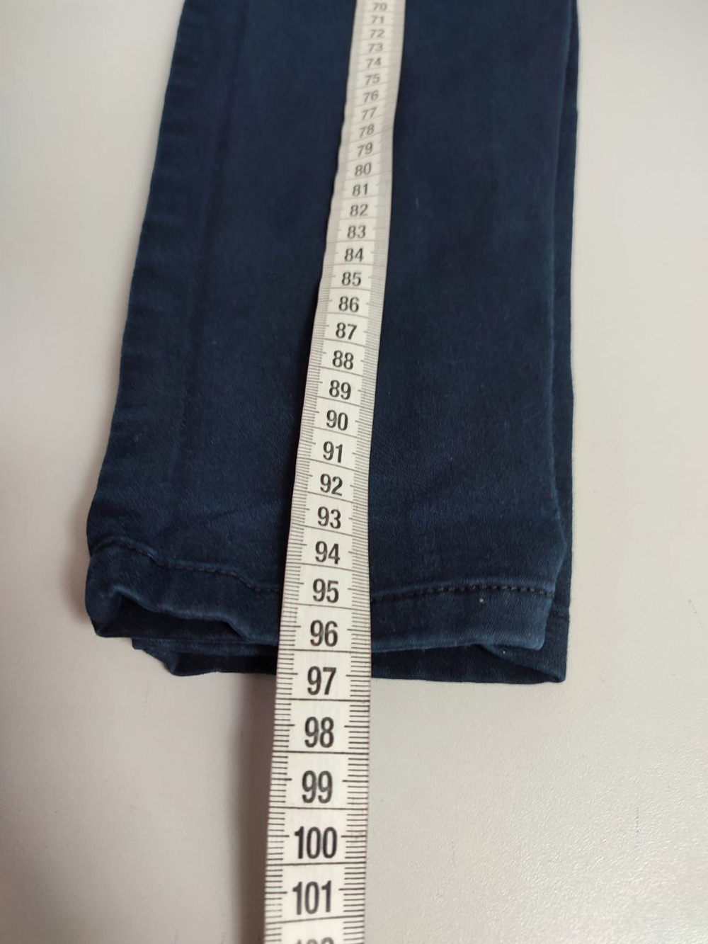 Джинсы Bershka зауженные 40/42 размер