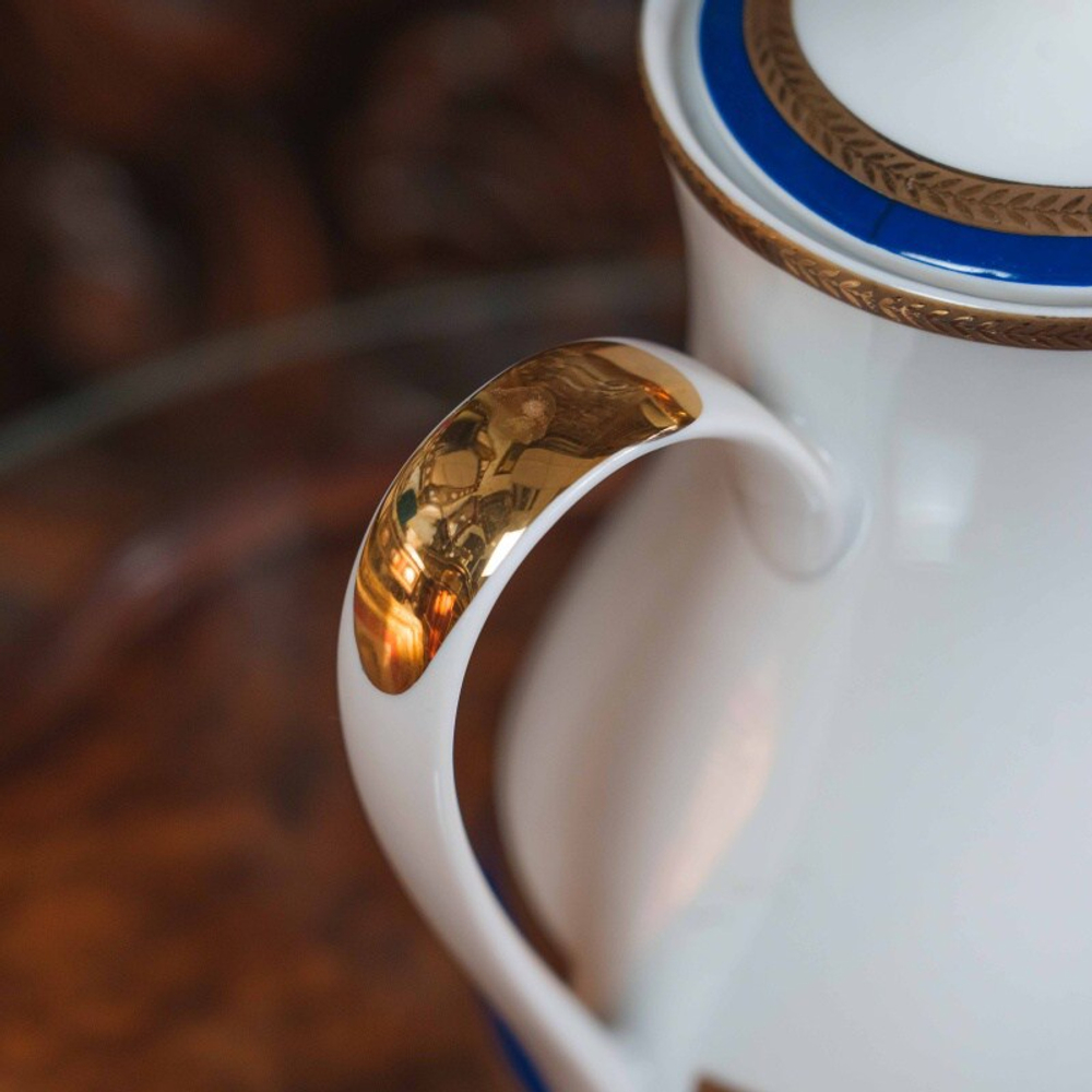 Чайный сервиз на 12 персон