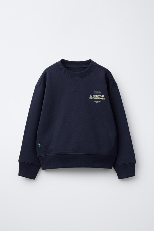 ZARA ТОЛСТОВКА С НАДПИСЬЮ И ЭТИКЕТКОЙ, МОРСКОЙ СИНИЙ