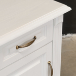 Прикроватная тумба с ящиком и дверью Харви с филенкой для спальни в викторианском стиле, тумба прикроватная деревянная белая с ящиком и дверцей на ножках напольная из массива сосны