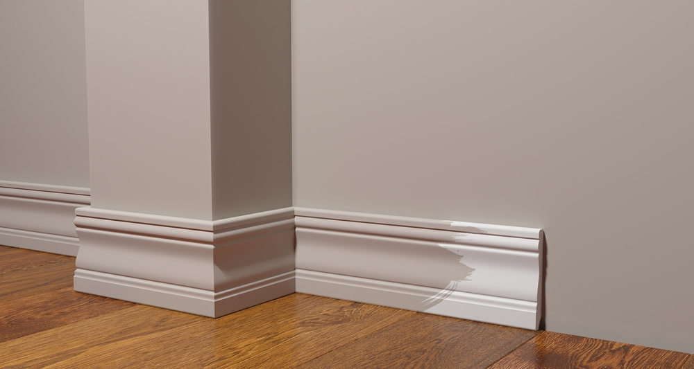 153 A/Плинтус широкий с каб. каналом (95x15x2000 мм)/20