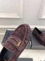 Женские лоферы Yves Saint Laurent замшевые в коричневом цвете
