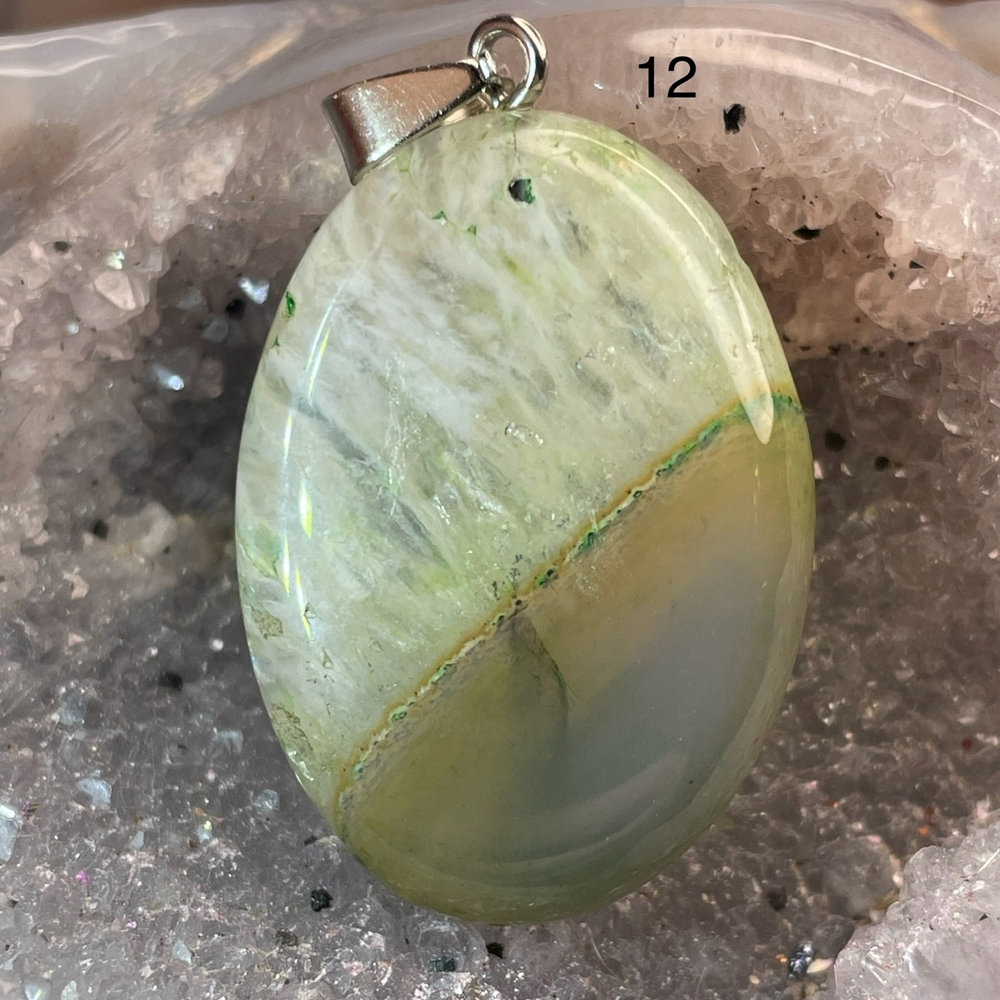 46888 Агат цветной тон. Кулон овал 35мм