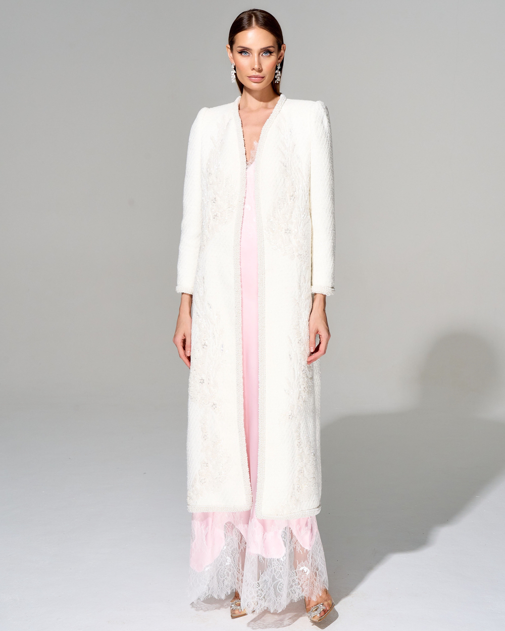 Кардиган из премиального твида с вышивкой стеклянным бисером