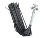 Черная плеть из натуральной кожи в готическом стиле - 60 см. (Цвет: черный с серебристым)