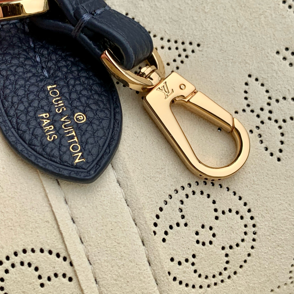 Louis Vuitton Blossom PM