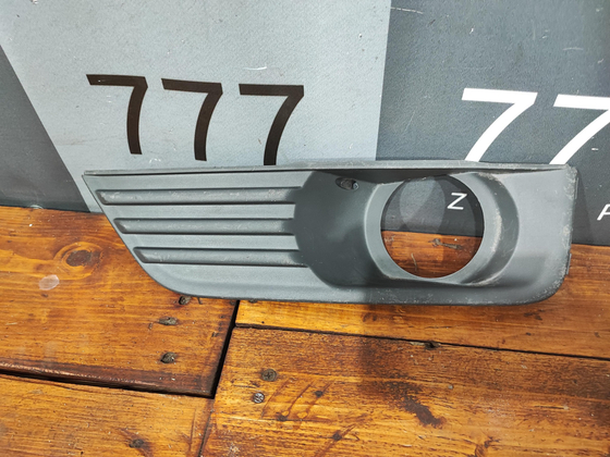 Накладка ПТФ левая Ford Focus 2 05-08 Б/У Оригинал 4M5119953AE